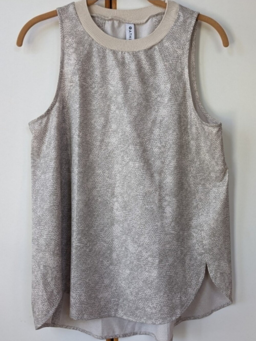 Athleta Tank Tee Lot Of 7 Oxygen Renew Graphic Lasercut Ribbed Bundle - Picture 16 of 16
